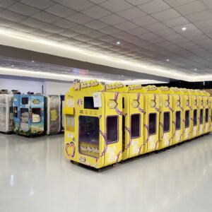 Máquinas expendedoras en un centro comercial del Reino Unido