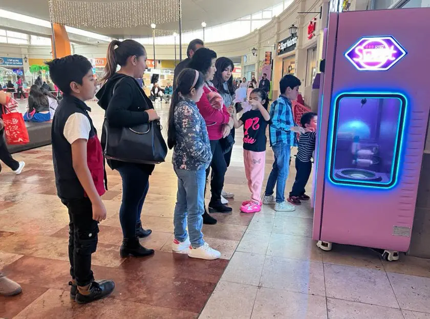 Máquina expendedora de algodón de azúcar totalmente automática WM980