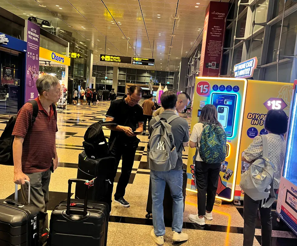 phone case vending machine